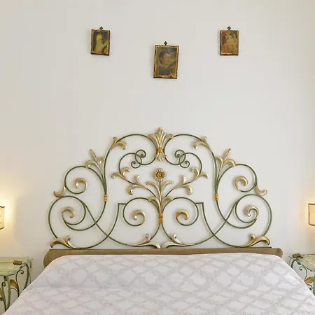 Abate Bed & Breakfast Capri